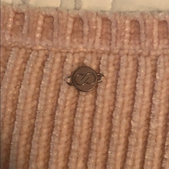 Sweater - Picture 4 of 5